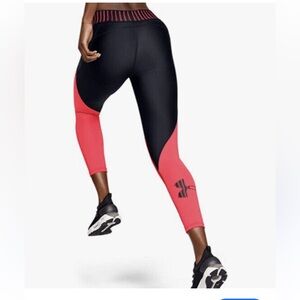 - Under armour HeatGear Novetly Ankle crop leggings women